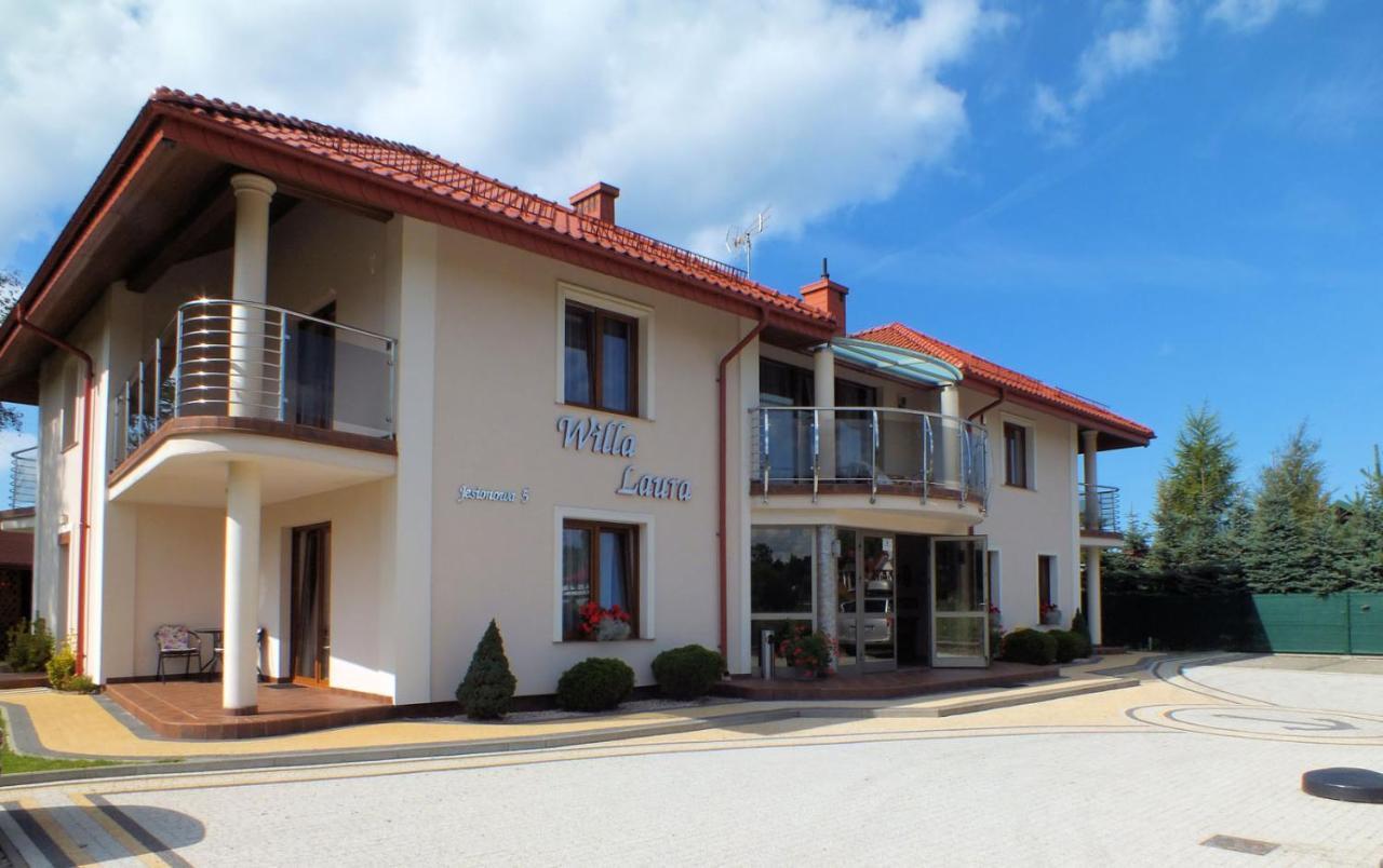 Willa Laura Rowy - Apartamenty Nad Morzem Exterior foto
